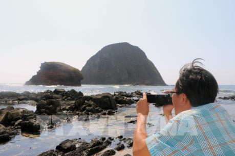 Quần thể Hòn Yến - Thắng cảnh cấp Quốc gia