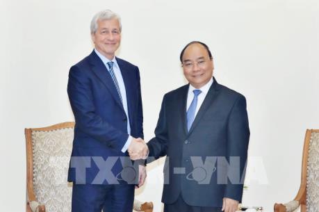 Thủ tướng Nguyễn Xuân Phúc tiếp Chủ tịch Tập đoàn JP. Morgan (Hoa Kỳ)