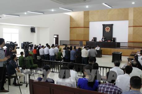 Y án sơ thẩm với Hà Văn Thắm, Nguyễn Xuân Sơn