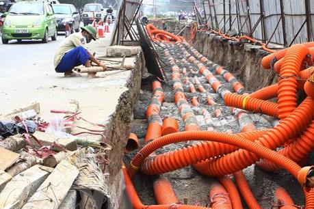 EVNSPC kiểm soát chặt việc thi công cáp điện ngầm