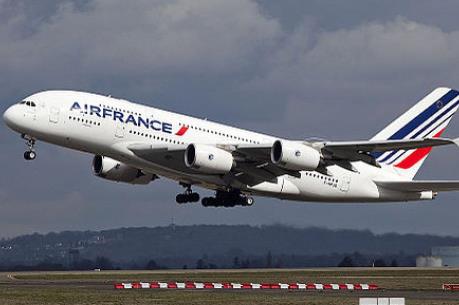 Giá cổ phiếu Air France lao dốc sau quyết định từ chức của CEO J.M. Janaillac