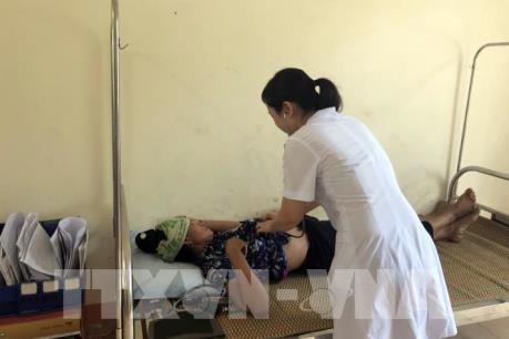 Hơn 140 người ở  Sơn La  bị ngộ độc thực phẩm sau ăn cỗ cưới