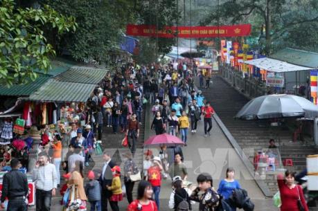 Hà Nội: Chấn chỉnh các chư tăng, ni để xảy ra việc tranh giành lộc tại chùa Hương