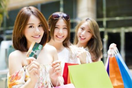 Chủ thẻ HDBank được ưu đãi gì tại hệ thống Nguyễn Kim và Lazada? 