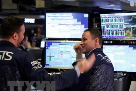 Cổ phiếu năng lượng được giá đẩy Phố Wall đi lên