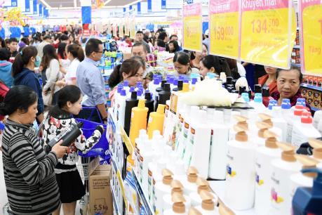 Quản lý thị trường mỹ phẩm vẫn như "Bắt cóc bỏ đĩa"