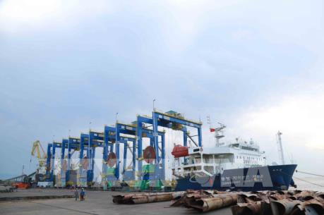 Doosan Việt Nam xuất 5 cẩu trục bánh lốp đến Ấn Độ