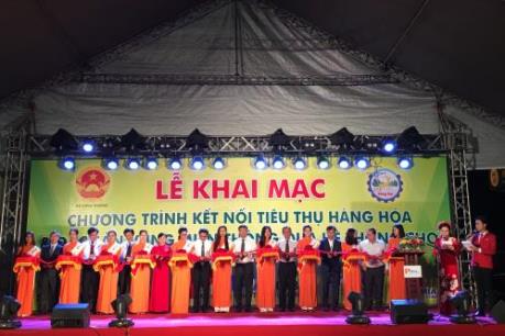 Kết nối tiêu thụ hàng hóa và đặc sản vùng miền qua hệ thống chợ