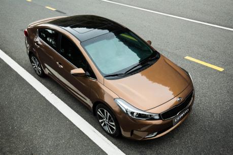 Kia Cerato phiên bản SMT cắt giảm tiện nghi có giá 499 triệu đồng