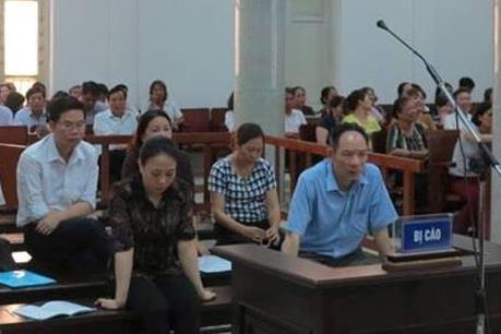Nguyên Phó Giám đốc Sở Nông nghiệp và phát triển nông thôn Hà Nội ra hầu Tòa