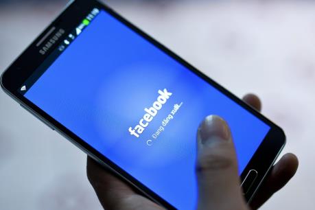 Facebook xóa bỏ 583 triệu tài khoản giả mạo