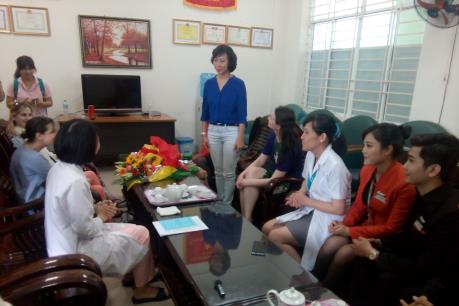 Máy bay quay đầu cấp cứu nữ du khách mang thai tại Đà Nẵng