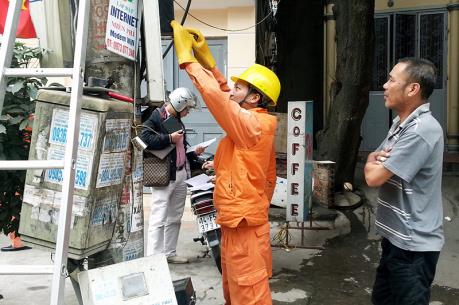 Ngành điện ứng phó với mùa nắng nóng, thiên tai