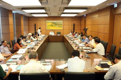 Kinh tế xã hội có nhiều tín hiệu tốt nhưng chưa thật sự bền vững