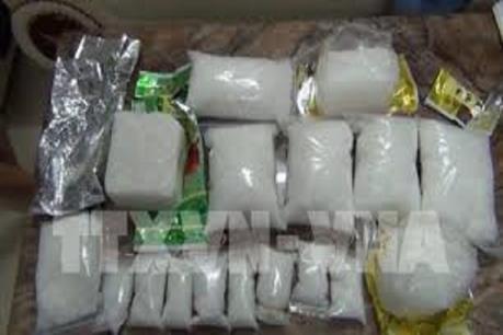 Thanh Hóa bắt giữ 2 đối tượng vận chuyển trái phép 60 bánh heroin