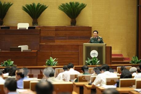 Kỳ họp thứ 5, Quốc hội khóa XIV: Gắn kết hoạt động quốc phòng với kinh tế - xã hội