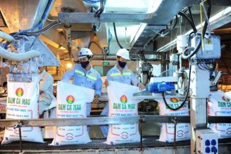 Đạm Cà Mau cán mốc 5 triệu tấn urê