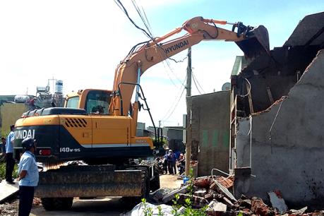 Cưỡng chế tháo dỡ các công trình xây dựng trái phép tại Tp. Vũng Tàu