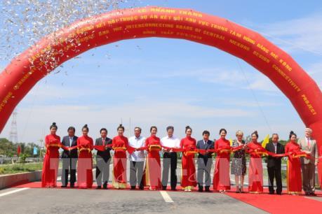 Khánh thành cầu Cao Lãnh bắc qua sông Tiền