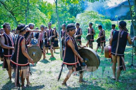 Lễ cúng bến nước của đồng bào dân tộc Gia Rai