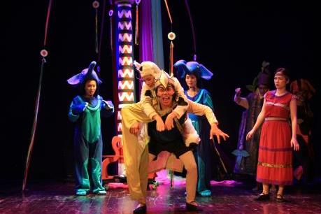 Trà Thanh nhiệt Dr Thanh gửi tặng món quà ý nghĩa tới các em thiếu nhi nhân dịp 1/6