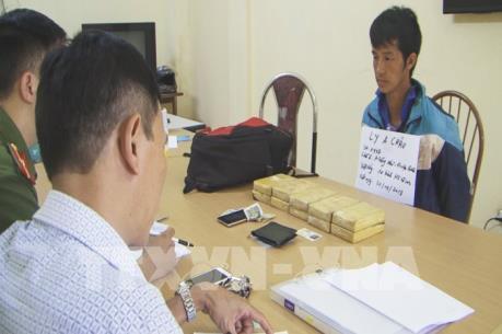 Điện Biên: Bắt quả tang đối tượng mua bán trái phép 10 bánh heroin