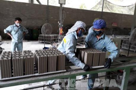 Phát triển gạch không nung: Bài 1 - Gần 10 năm, phát triển vẫn “èo uột”