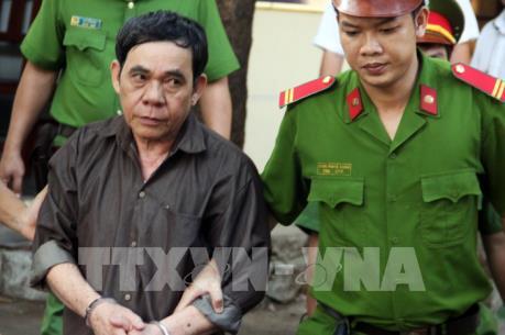 Tham ô hơn 50 tỷ đồng, nguyên Trưởng Ban Bồi thường GPMB quận lĩnh án tử hình