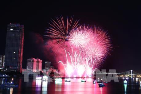 Lễ hội pháo hoa quốc tế Đà Nẵng 2018: Hạnh phúc những nhịp cầu sắc màu