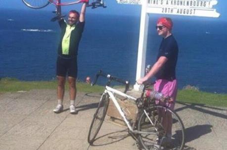 WORLD CUP 2018: CĐV Anh đạp xe qua 8 quốc gia để tới xem đá bóng