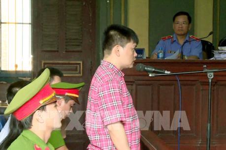 Tuyên y án sơ thẩm đối với 14 bị cáo trong nhóm đốt kho xe, đặt bom sân bay Tân Sơn Nhất