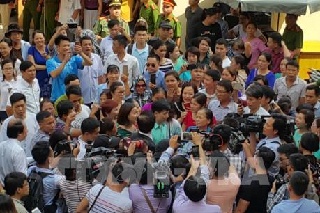 Trả hồ sơ, điều tra bổ sung vụ tai biến y khoa tại Bệnh viện Đa khoa tỉnh Hòa Bình