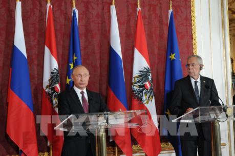 Tổng thống Nga kêu gọi EU dỡ bỏ trừng phạt