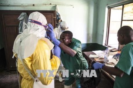 Các cơ sở y tế tăng cường cảnh giác phát hiện sớm và phòng lây nhiễm bệnh do vi rút Ebola