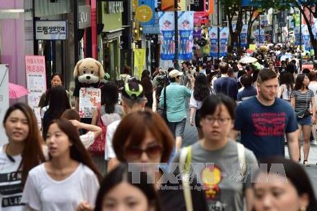 Hạn chế lao động cư trú và làm việc bất hợp pháp ở nước ngoài
