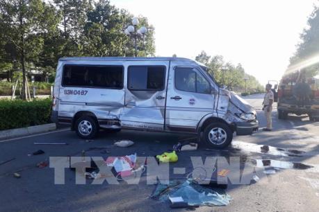 Bình Dương: Tai nạn giao thông nghiêm trọng khiến 6 người thương vong