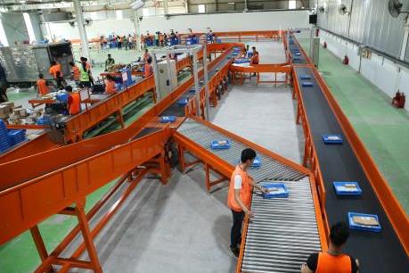 Lazada ra mắt hệ thống phân loại hàng hóa tự động lớn nhất Việt Nam