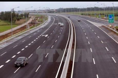 Tháo gỡ vướng mắc làm chậm tiến độ dự án đường cao tốc Đà Nẵng – Quảng Ngãi