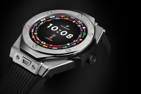 WORLD CUP 2018: Trang bị đồng hồ thông minh cho trọng tài giúp ra quyết định chuẩn xác