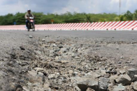 Cần sớm khắc phục sự cố sụt lún đường giao thông ở Quản Bạ - Hà Giang