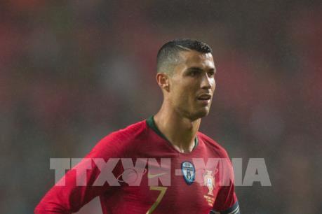 Báo Tây Ban Nha: Danh thủ Cristiano Ronaldo nhận án phạt trốn thuế