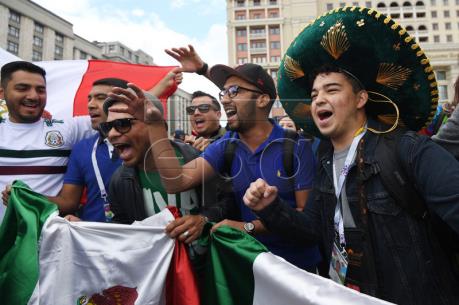 WORLD CUP 2018: CĐV Mexico thích phở Việt Nam