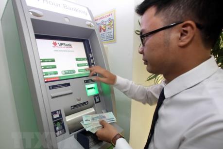 Yêu cầu các tổ chức cung ứng dịch vụ thanh toán thẻ xử lý khiếu nại của khách hàng