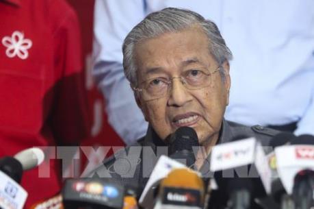 Malaysia “nóng” chuyện xây dựng đường sắt cao tốc