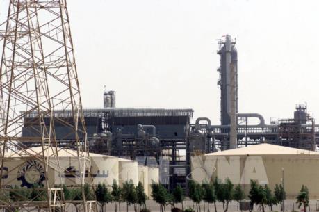 OPEC nhất trí tăng sản lượng dầu thêm 1 triệu thùng/ngày