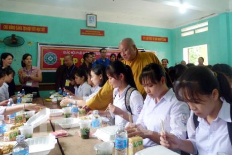 Kỳ thi THPT quốc gia năm 2018: Cung cấp hàng ngàn suất ăn miễn phí cho thí sinh