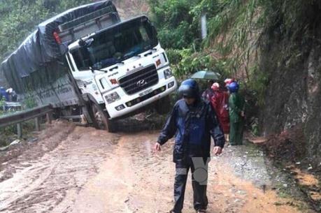 Cập nhật tình hình thiệt hại do mưa lũ trên hệ thống quốc lộ