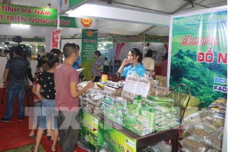 Liên kết đẩy mạnh ứng dụng công nghệ cao trong sản xuất nông nghiệp