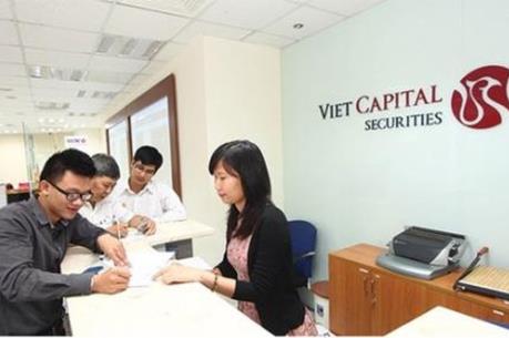 VCI trả cổ tức và chia thưởng tổng tỷ lệ 45%