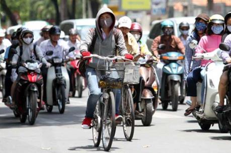 Dự báo thời tiết 3 ngày tới: Nắng nóng gay gắt gia tăng tại Bắc Bộ và Trung Bộ